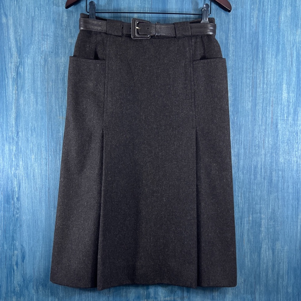 Anne Klein vintage Union made brown wool skirt with belt and pockets